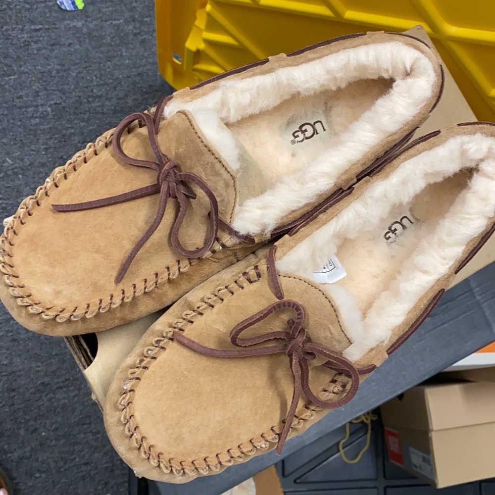 NEW UGG Slippers